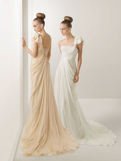 modele de rochii de mireasa stil grecesc